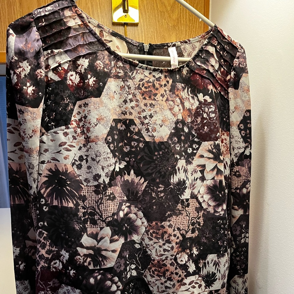 Long sleeve blouse